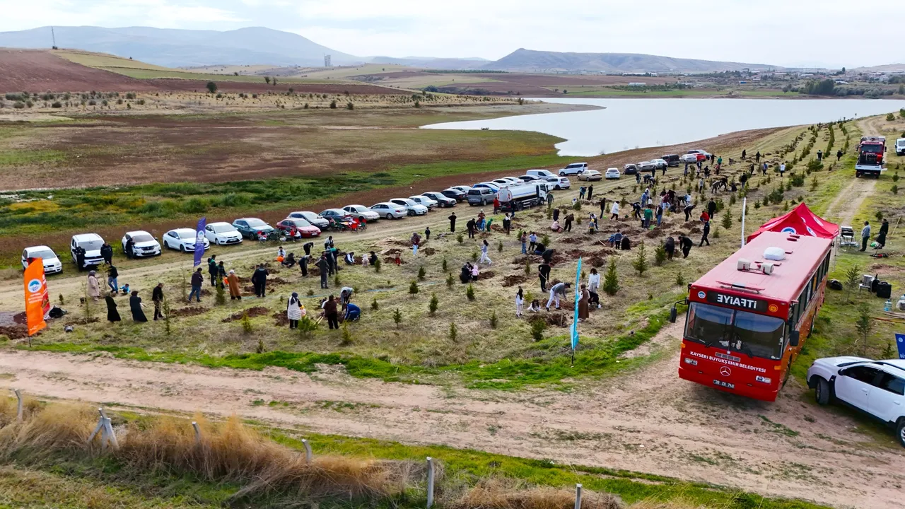 Kayseri İtfaiyesi’nin 100. Yılına özel etkinlik: 500 fidanlık Hatıra Ormanı