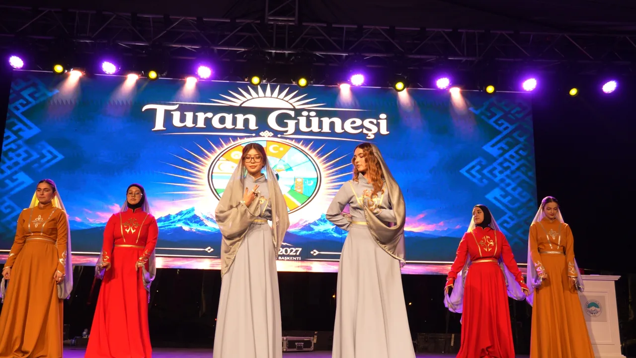 Kayseri Büyükşehir ile Türk dünyası rüzgârı esti