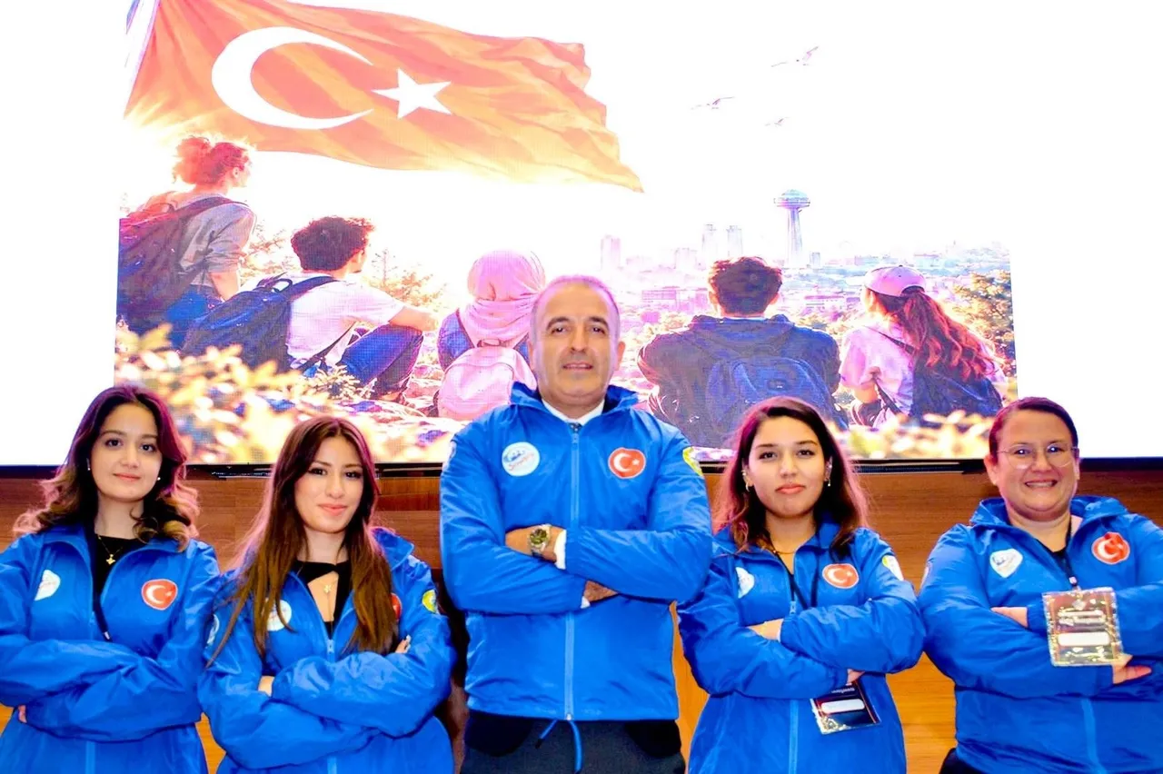 İİBF Öğrencilerinden Sosyalfest Fikir Yarışması’nda ikincilik başarısı
