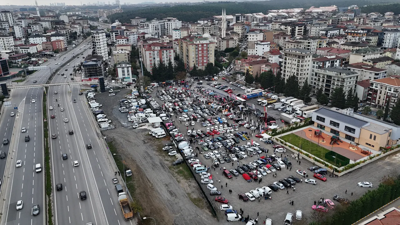 Car Fest Çekmeköy renkli görüntülere sahne oldu