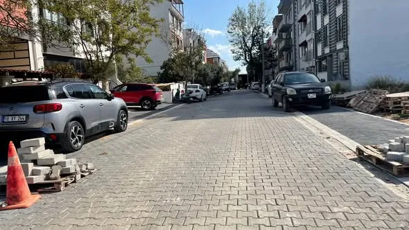 Bandırma Belediyesi, Bandırma'nın her köşesinde çalışmaya devam ediyor