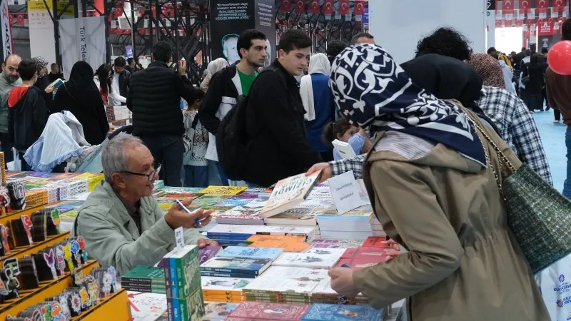 Yazarlar Kitap Fuarından memnun