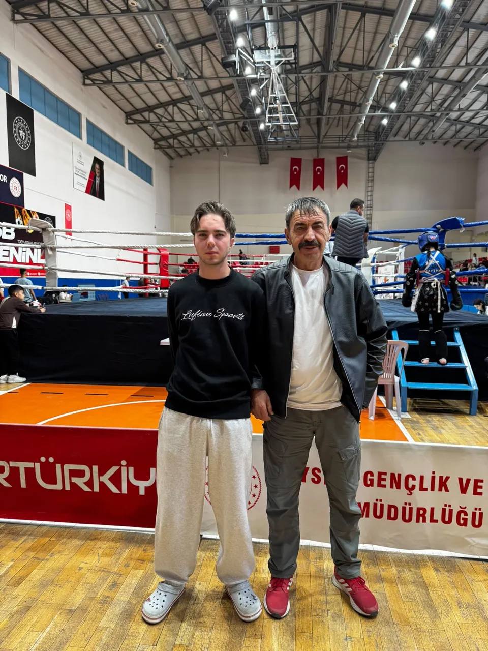Nevşehir Belediyesi Sporcularından Muaythai Şampiyonasında büyük başarı