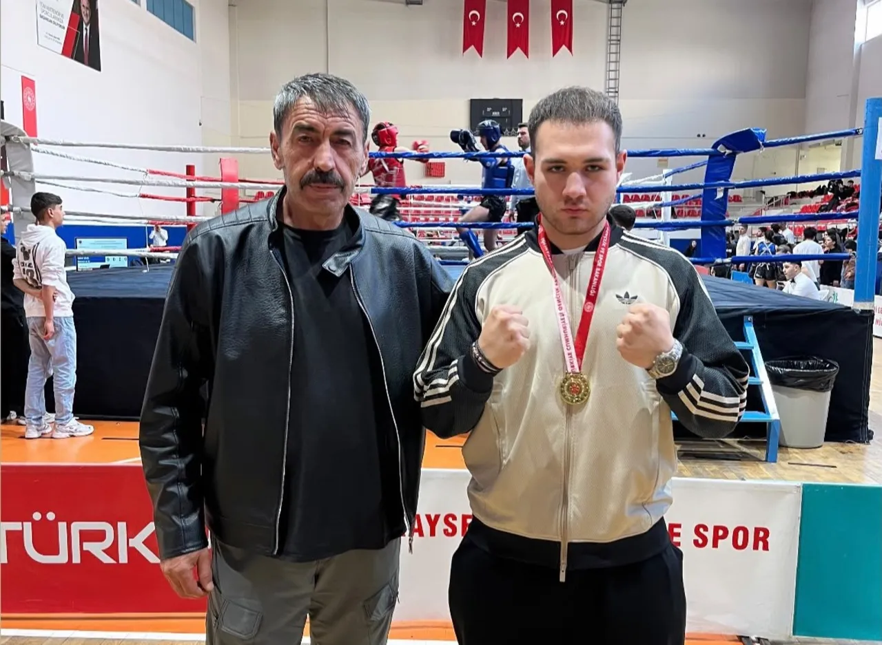 Nevşehir Belediyesi Sporcularından Muaythai Şampiyonasında büyük başarı