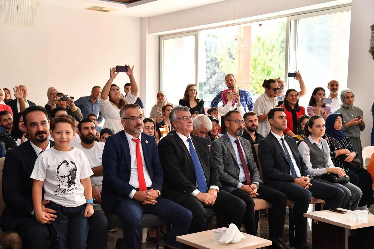 Osmaniye Korkut Ata Üniversitesi Anaokulunda 29 Ekim Cumhuriyet Bayramı coşkusu