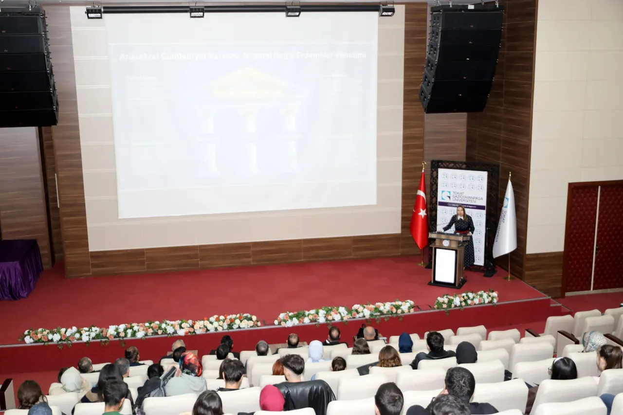 TOGÜ’de “Türk Devlet Geleneği ve Cumhuriyet: Tarihsel Süreklilik ve Dönüşüm” konferansı düzenlendi