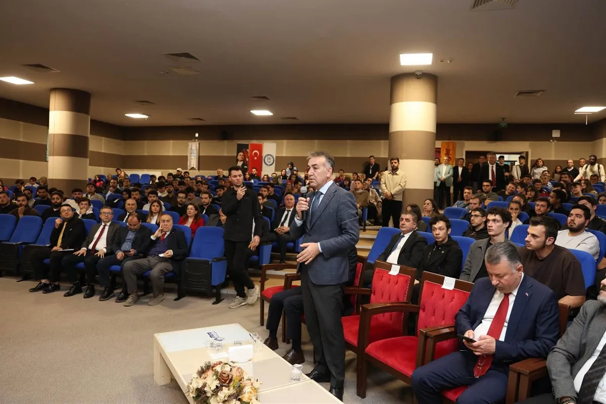 Karabük Valisi Çağatay, UFEST programına katıldı