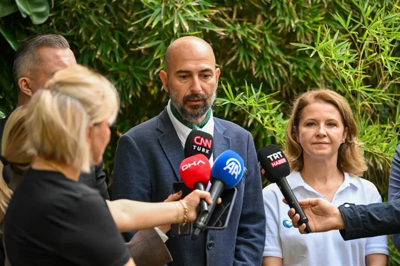 Vali Şahin: Denizaltı yaşamını yeniden inşa edeceğiz