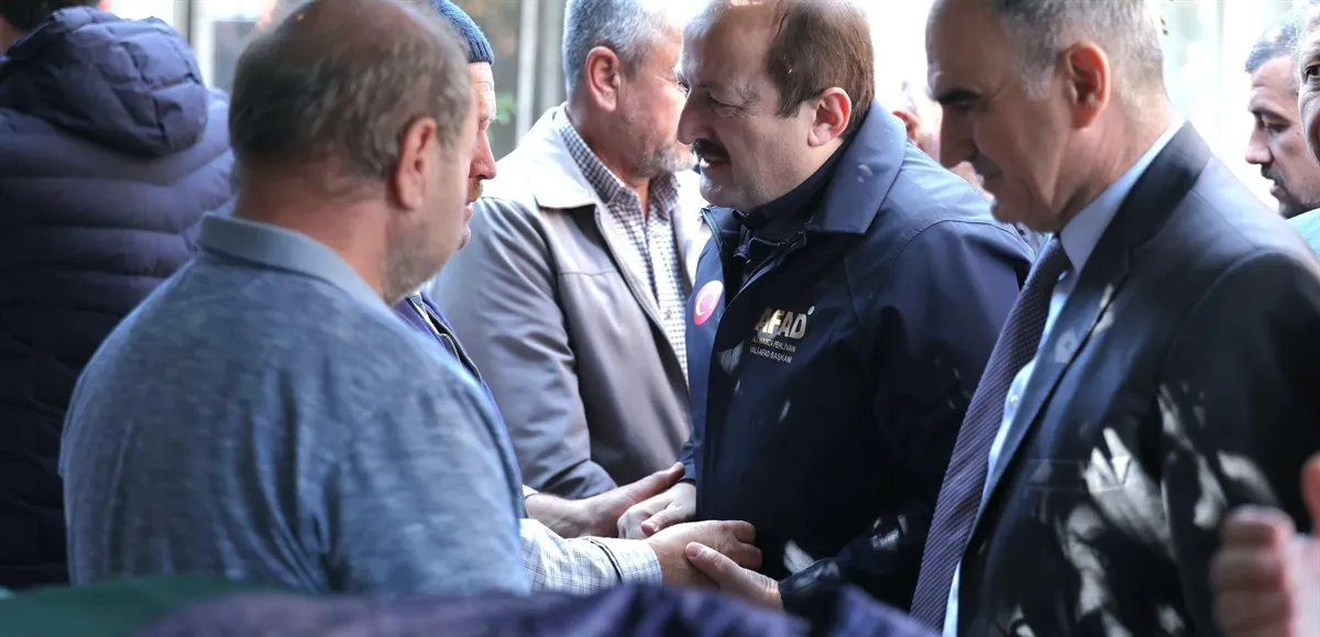 Soma’da meydana gelen maden göçüğünde hayatını kaybeden madencileri ebediyete uğurlandı