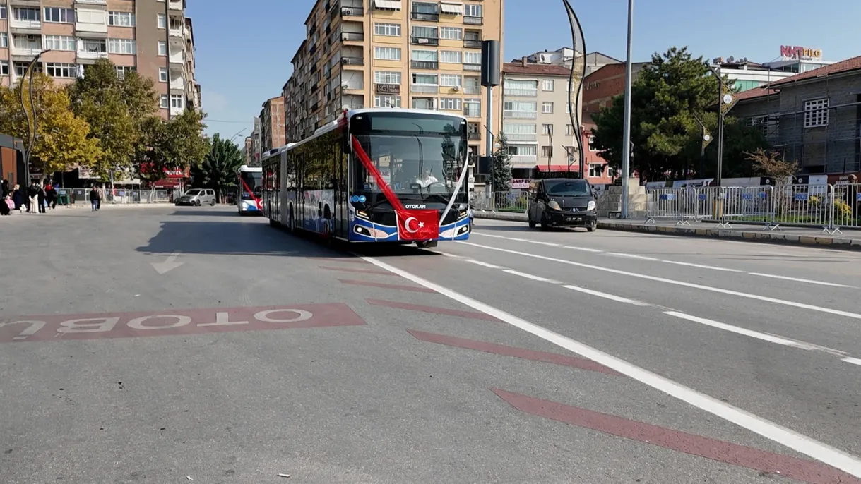 Elazığ Belediyesi 9 yeni otobüsle ulaşım filosunu güçlendirdi