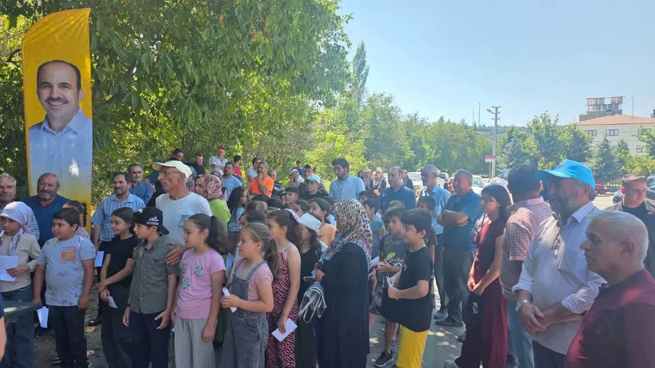Doğanhisar Kaymakamı Yolal 40 gün sabah namazı buluşması etkinliği kapsamında öğrencilerle bir araya geldi