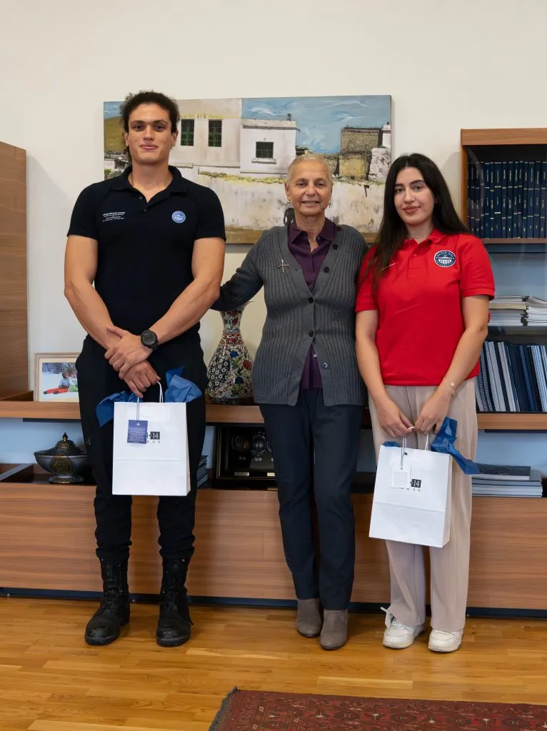 Şampiyon sporcular, Kadir Has Üniversitesi Rektörü Başar’ı ziyaret etti