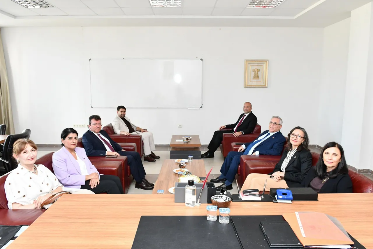 Serik’te ilk dersin konusu yaratıcı düşünme oldu