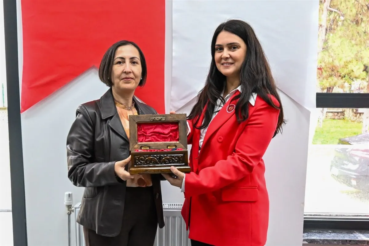 Üreten Kadınlarla Yaşayan Cumhuriyet