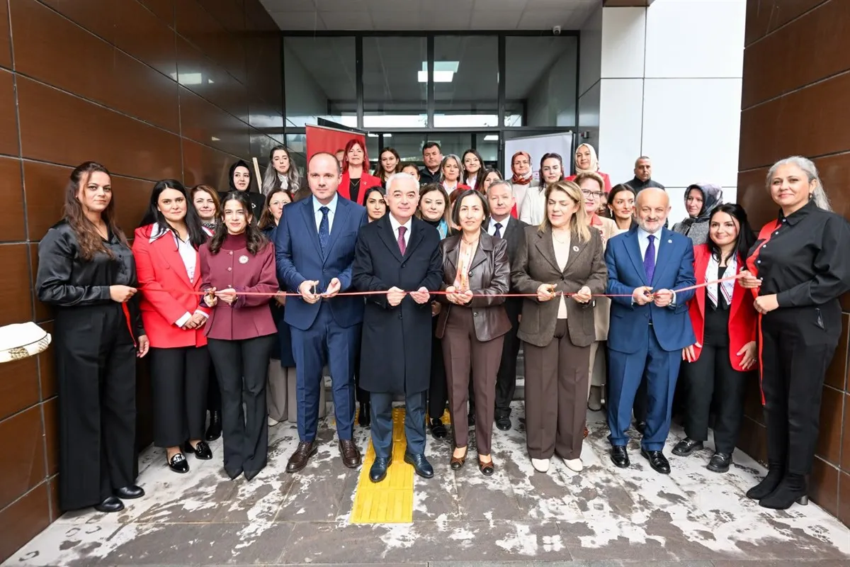 Üreten Kadınlarla Yaşayan Cumhuriyet