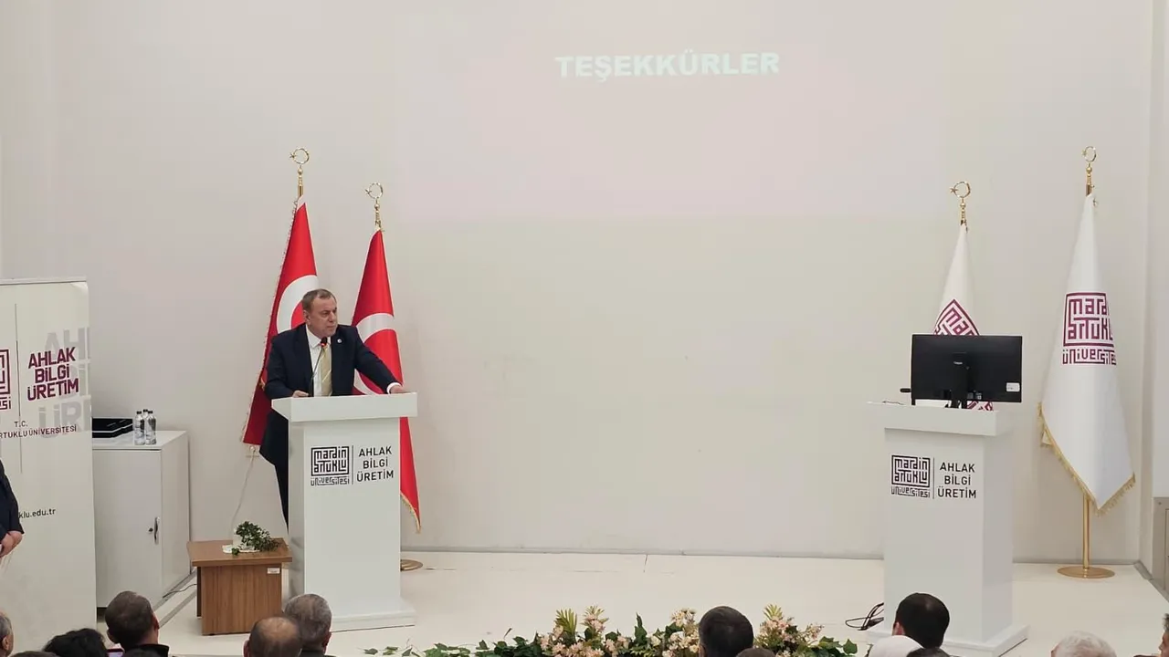 MAÜ Midyat Sanat ve Tasarım Fakültesinde açılış dersi Veysi Şahin’den