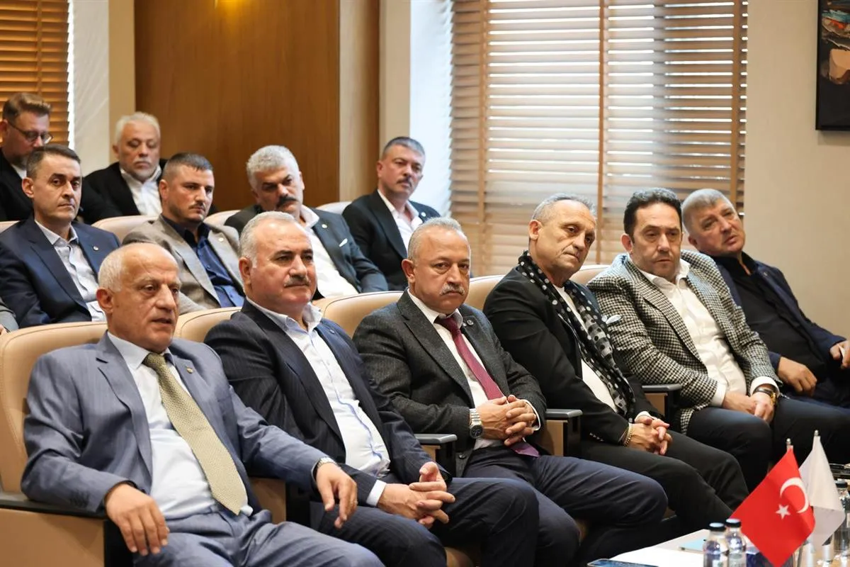 Vali Doğan, ticaret Borsası meclis toplantısına katıldı