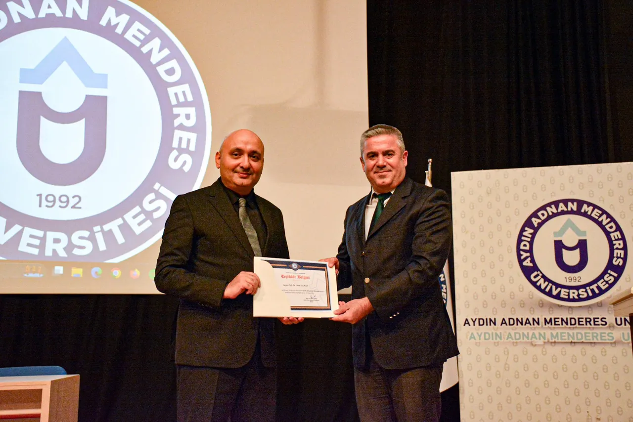 Adnan Menderes Üniversitesi Ev Sahipliğinde “Klasik Türk Şiiri ve Astronomi” konferansı düzenlendi