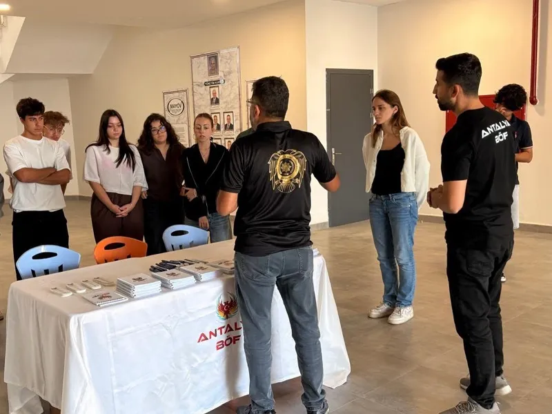 Güvenli gelecek için gençlerinin yanındayız