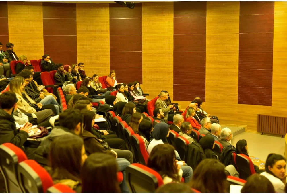 Kastamonu Üniversitesinde “103. Yılında Cumhuriyet: Hafıza, Kimlik ve Süreklilik” paneli düzenlendi