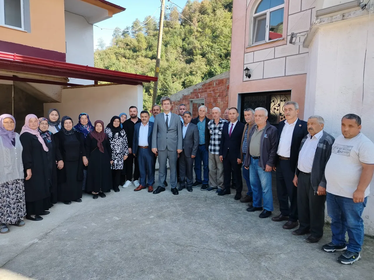 Kaymakam Civelek, Köprübaşı, Koyunhamza, Çatakkırı ve Bayazıt Köyleri İle Sisdağı Yaylası'nı ziyaret etti