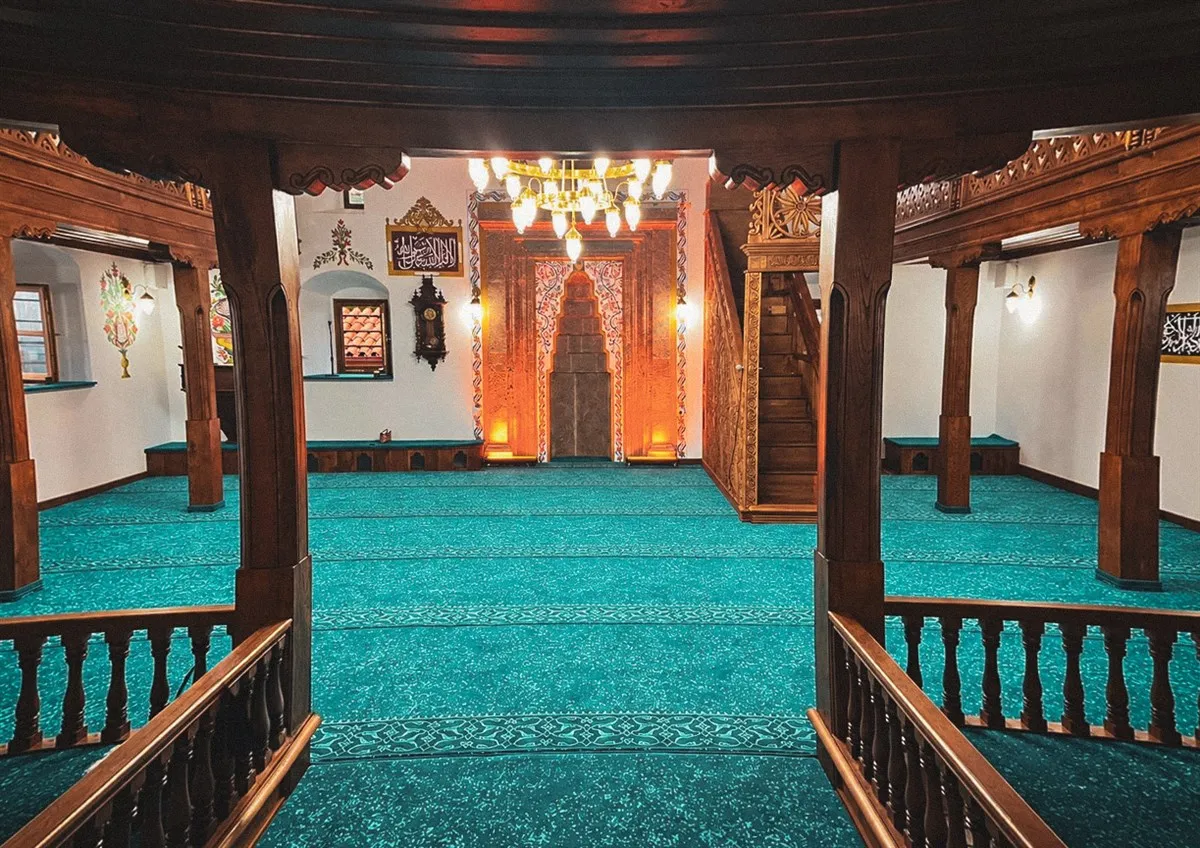 Tarihi Akmescit Camii'nin restorasyonu tamamlandı