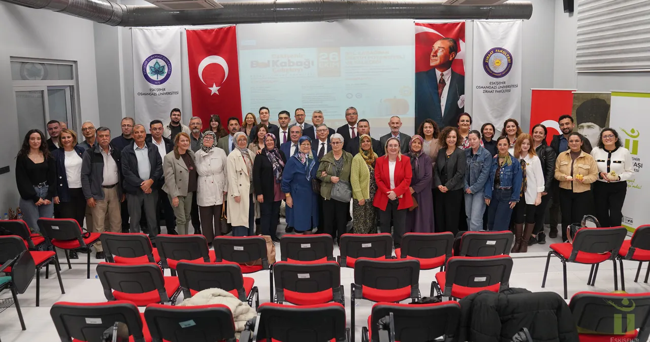Tepebaşı Belediyesi’nden bir ilk daha Bal kabağı ilk kez ulusal ölçekte masaya yatırıldı