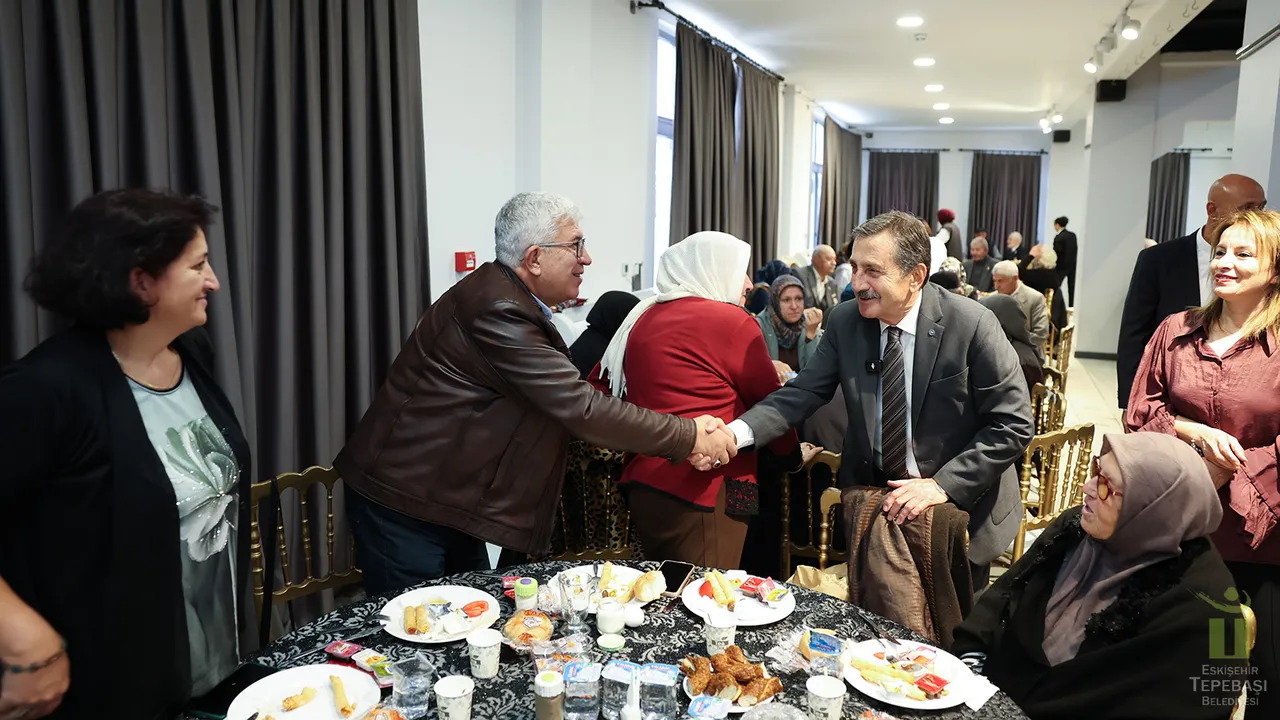 Başkan Ataç, gazi ve şehit yakınlarıyla aynı sofrada buluştu