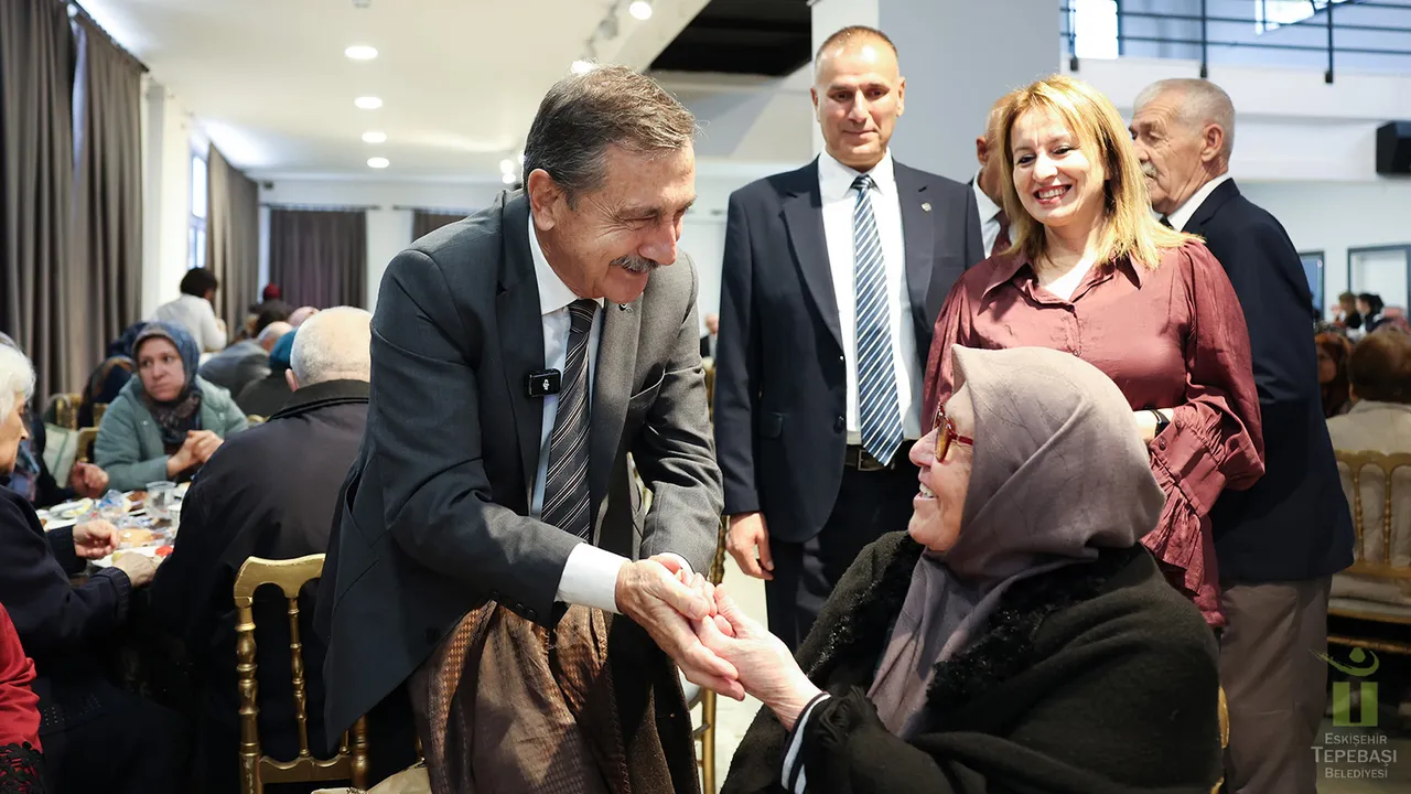 Başkan Ataç, gazi ve şehit yakınlarıyla aynı sofrada buluştu