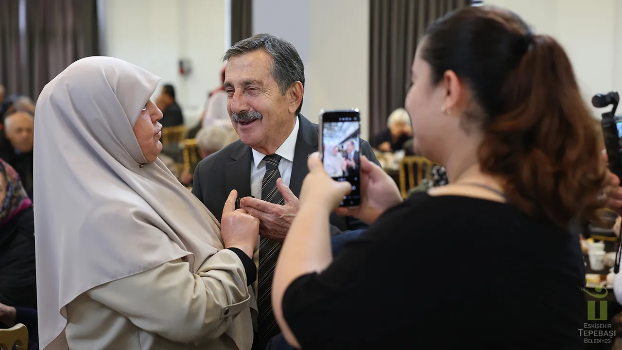 Başkan Ataç, gazi ve şehit yakınlarıyla aynı sofrada buluştu