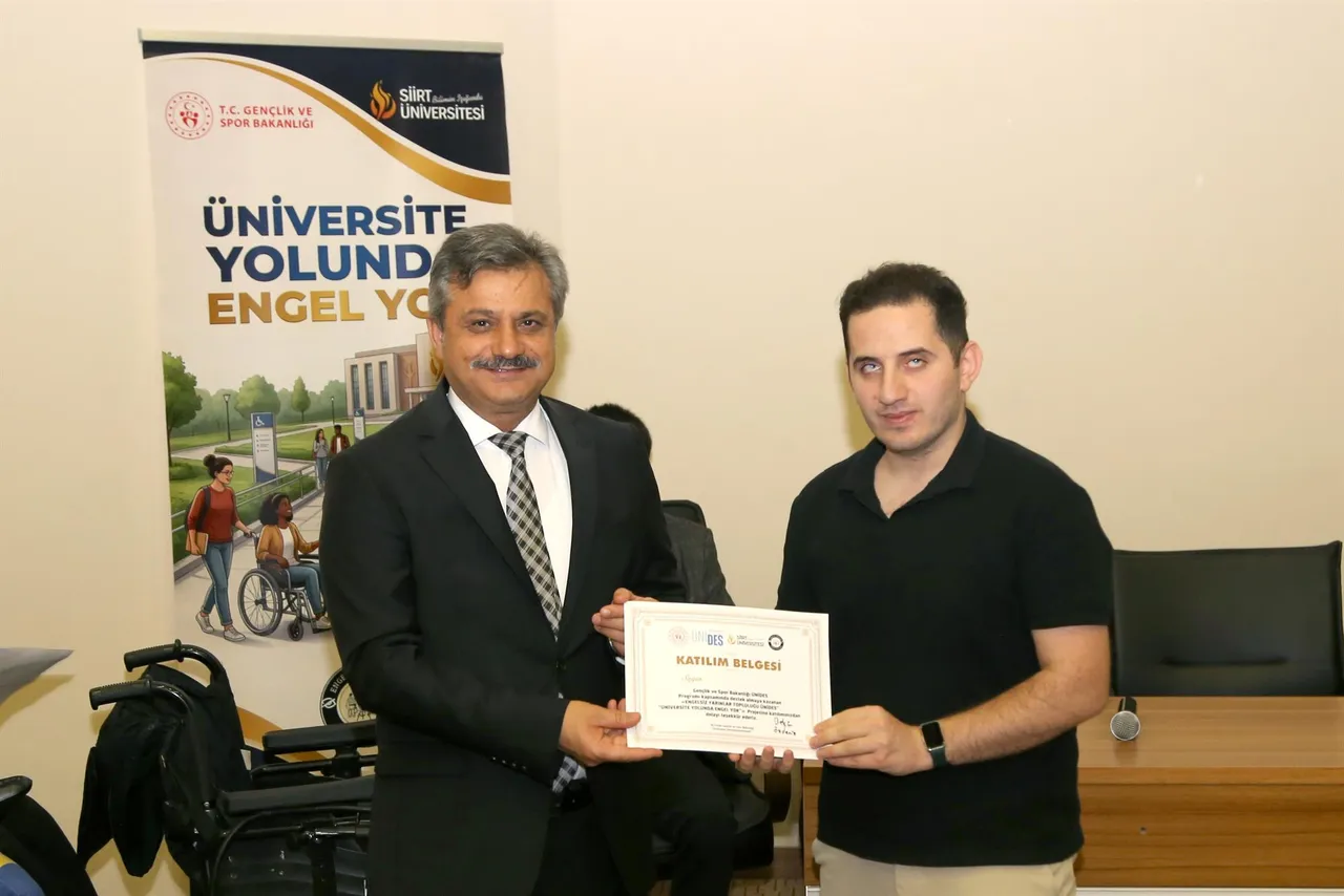 Siirt Üniversitesinde “Üniversite Yolunda Engel Yok” projesinin kapanış toplantısı yapıldı