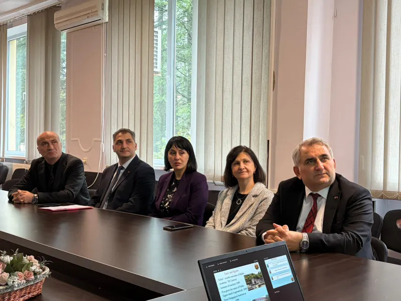 Artvin Çoruh Üniversitesi ve Gürcistan Telavi Devlet Üniversitesi Arasında Akademik İş Birliği anlaşması imzalandı