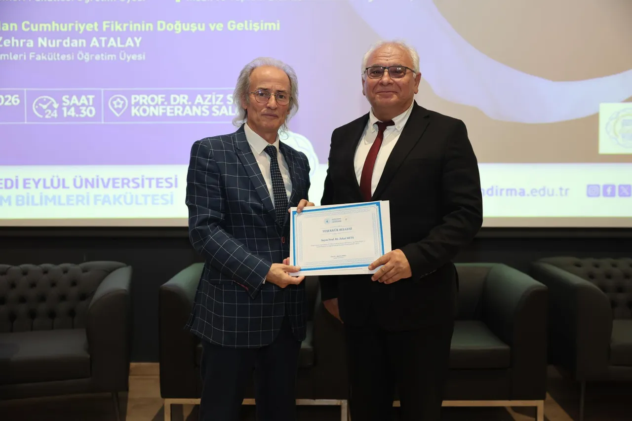 “29 Ekim Paneli: Cumhuriyet İçin Bir Aradayız” etkinliği düzenlendi