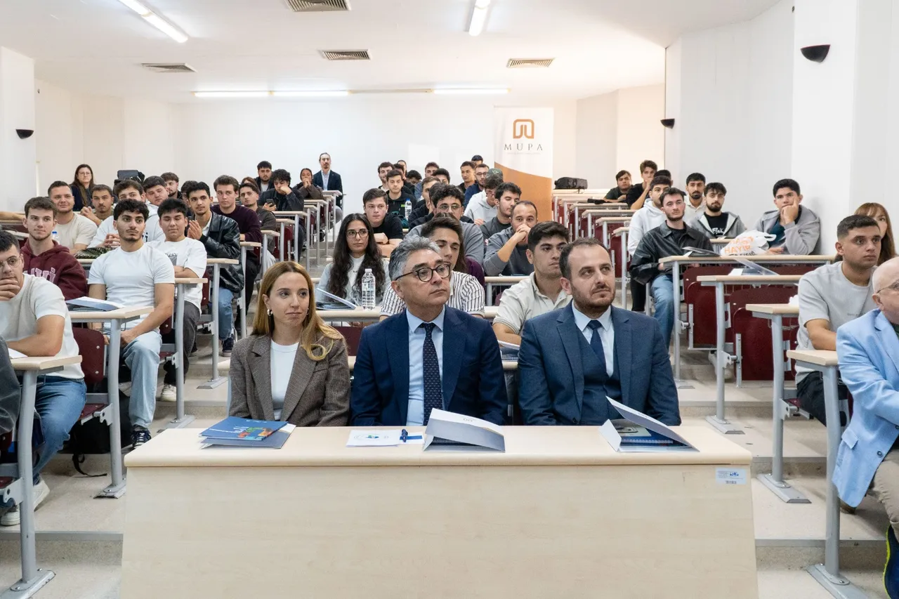 MUPA Beceri üniversite öğrencileriyle ilk dersine başladı