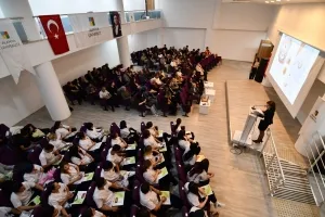 Alanya Üniversitesi’nde “Hemşireliğe İlk Adım Töreni” düzenlendi