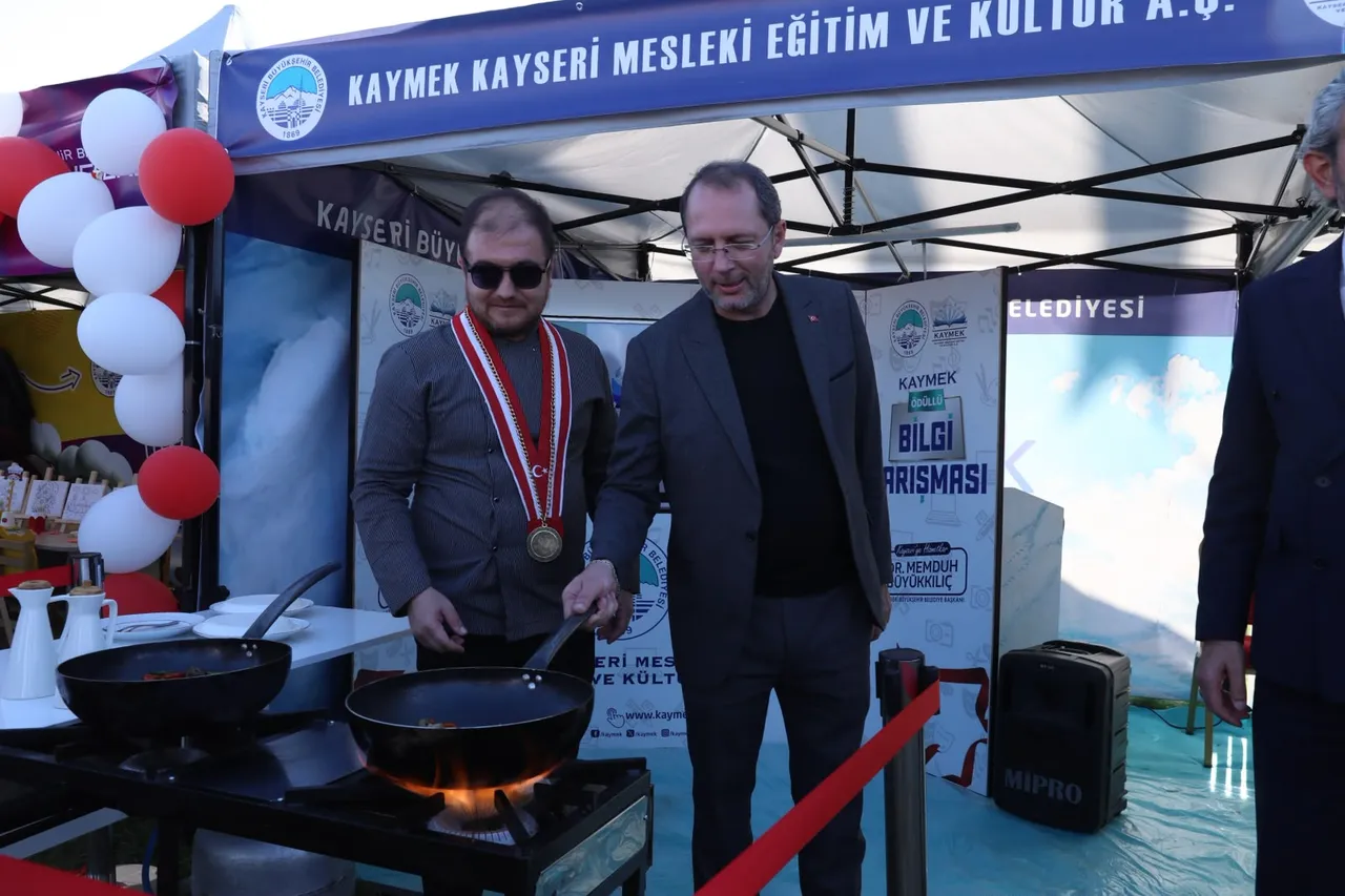 Kayseri’nin gastronomi zenginliği KAYMEK standında tanıtıldı