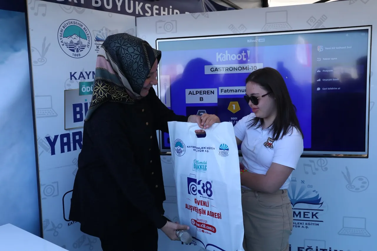 Kayseri’nin gastronomi zenginliği KAYMEK standında tanıtıldı