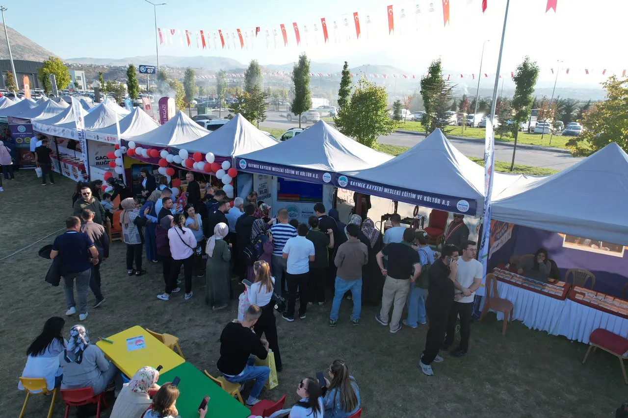 Kayseri’nin gastronomi zenginliği KAYMEK standında tanıtıldı