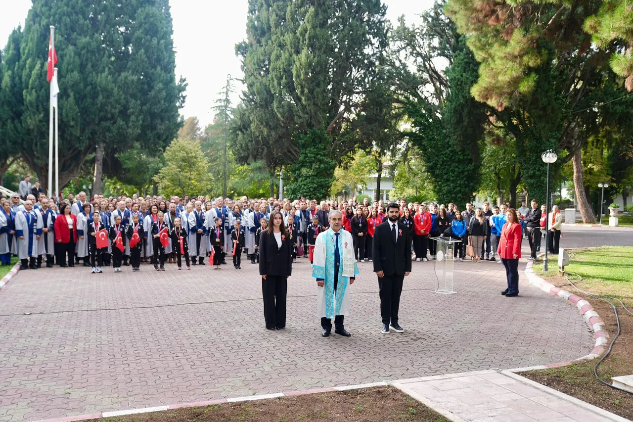 EÜ’de Cumhuriyet coşkusu