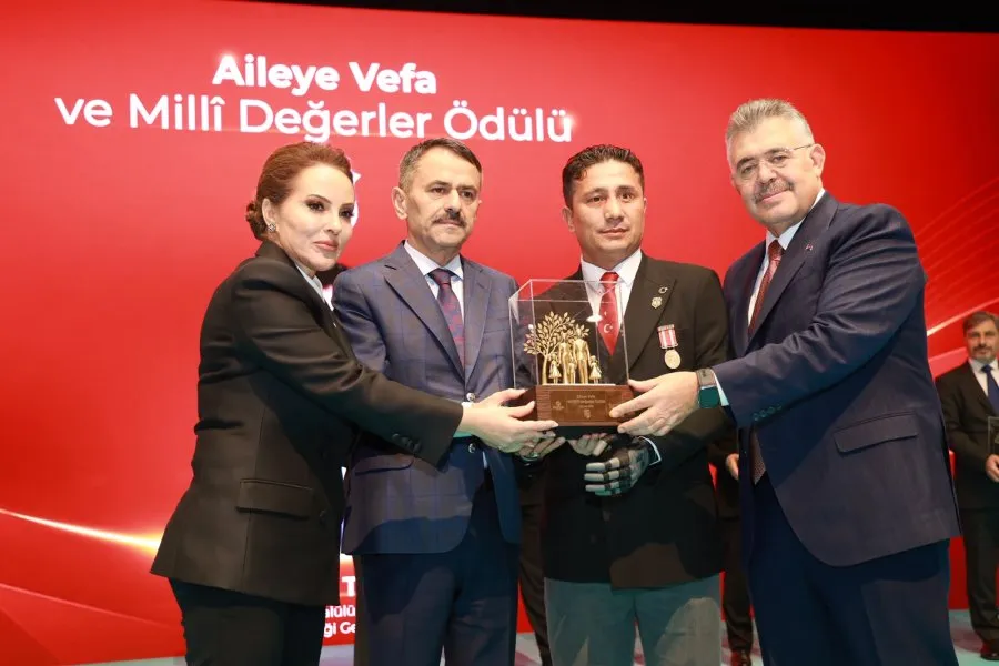 Gebze Belediyesi’ne aile dostu işletmeler ödülü