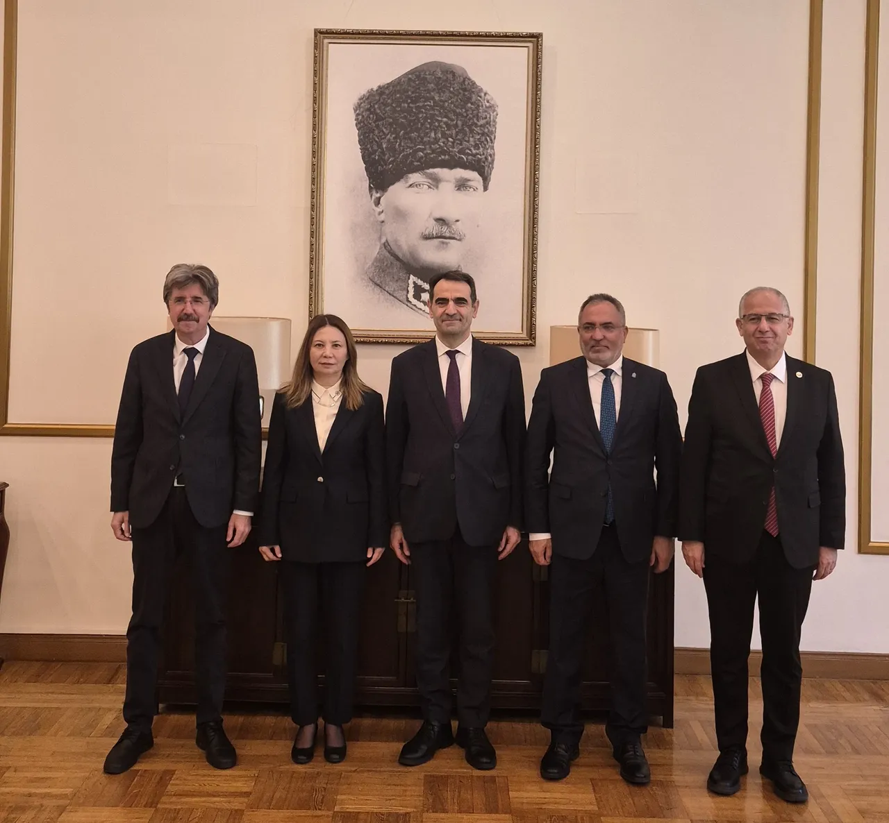 Rektör Aydın, Türkiye’nin Pekin Büyükelçiliğini ziyaret etti