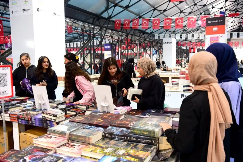 Başkan Er: Depreme rağmen kitap fuarımızı hiç ihmal etmedik