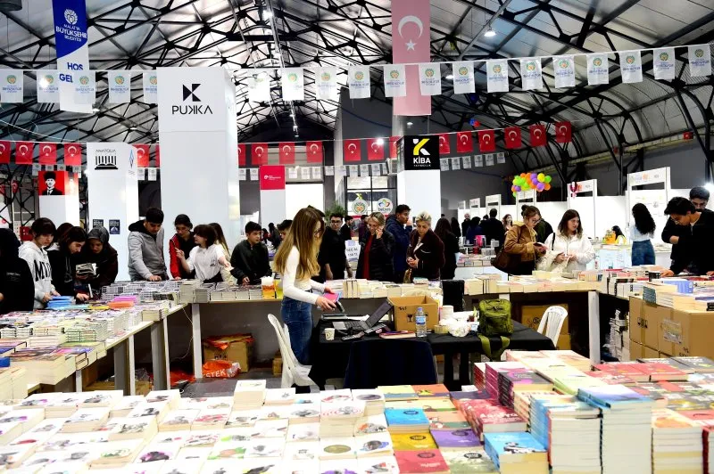 Başkan Er: Depreme rağmen kitap fuarımızı hiç ihmal etmedik