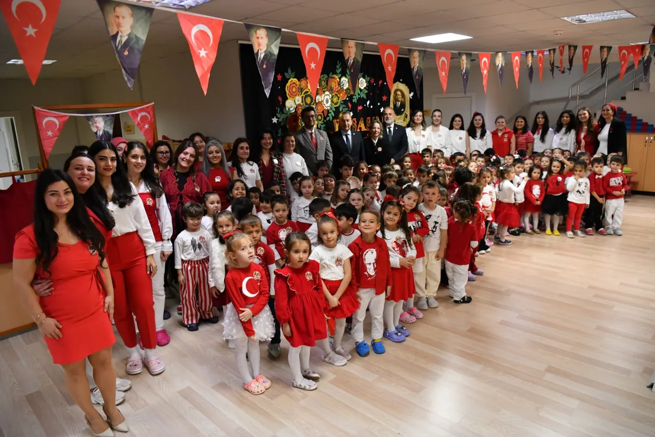 Atam Kreş'te Cumhuriyet coşkusu