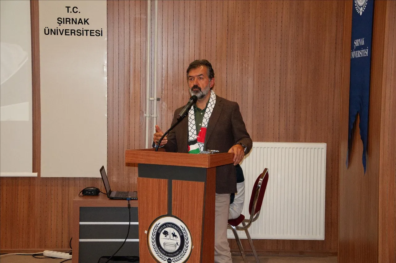 Yazar Halit Bekiroğlu, Şırnak Üniversitesinde “Tarih, Toplum ve Gelecek” üzerine konuştu