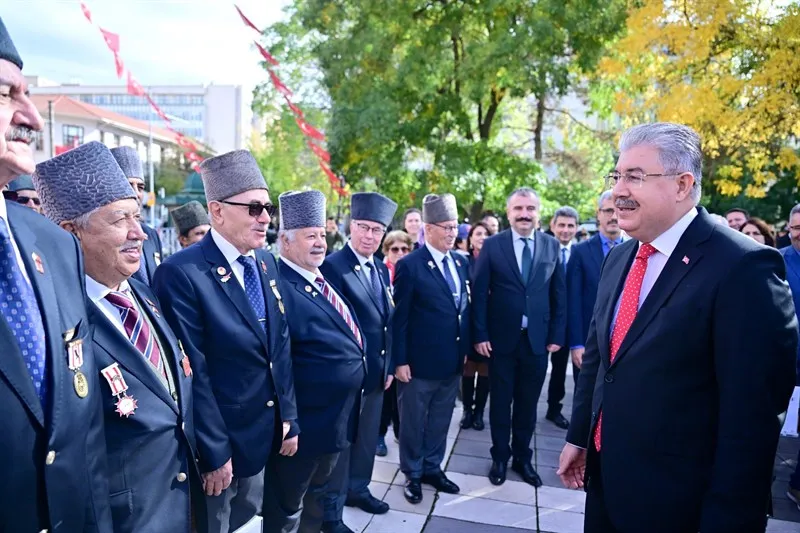 Eskişehir Valiliği, Cumhuriyet'in kuruluşunun 103. Yılını coşkuyla kutluyor