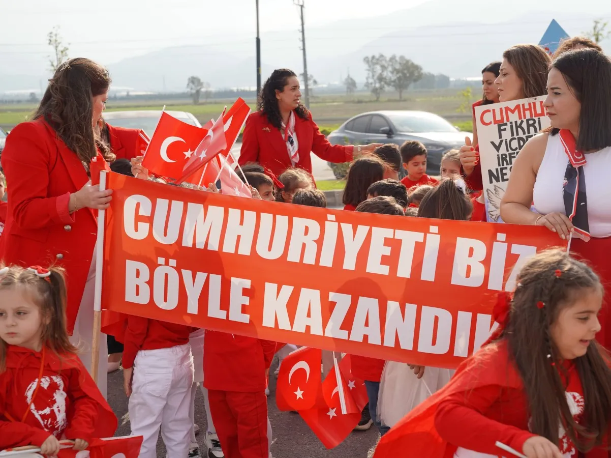 Arsuz Belediyesi, 29 Ekim Cumhuriyet Bayramı Çoşkusunu minik adımlarla büyütüyor