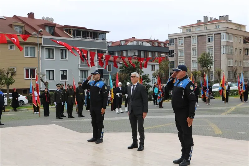 29 Ekim Cumhuriyet Bayramı çelenk sunma töreni