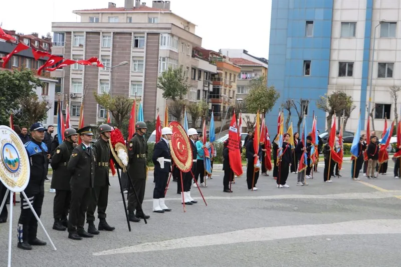 29 Ekim Cumhuriyet Bayramı çelenk sunma töreni
