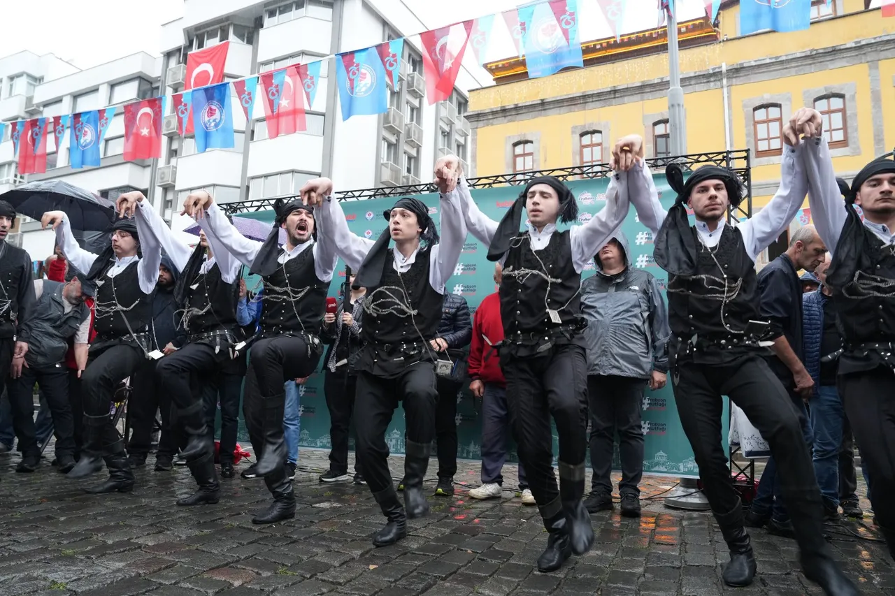 Büyükşehir’den Gastronomi Festivali’ne kortej